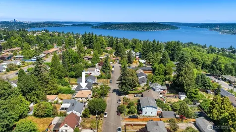 12033 79th Avenue S Seattle WA 98178