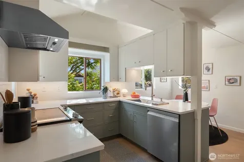 12033 79th Avenue S Seattle WA 98178