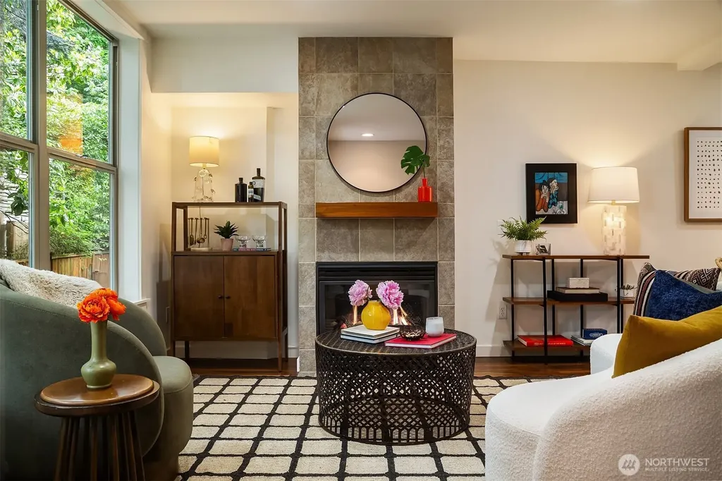 3425 Meridian Avenue N Seattle WA 98103