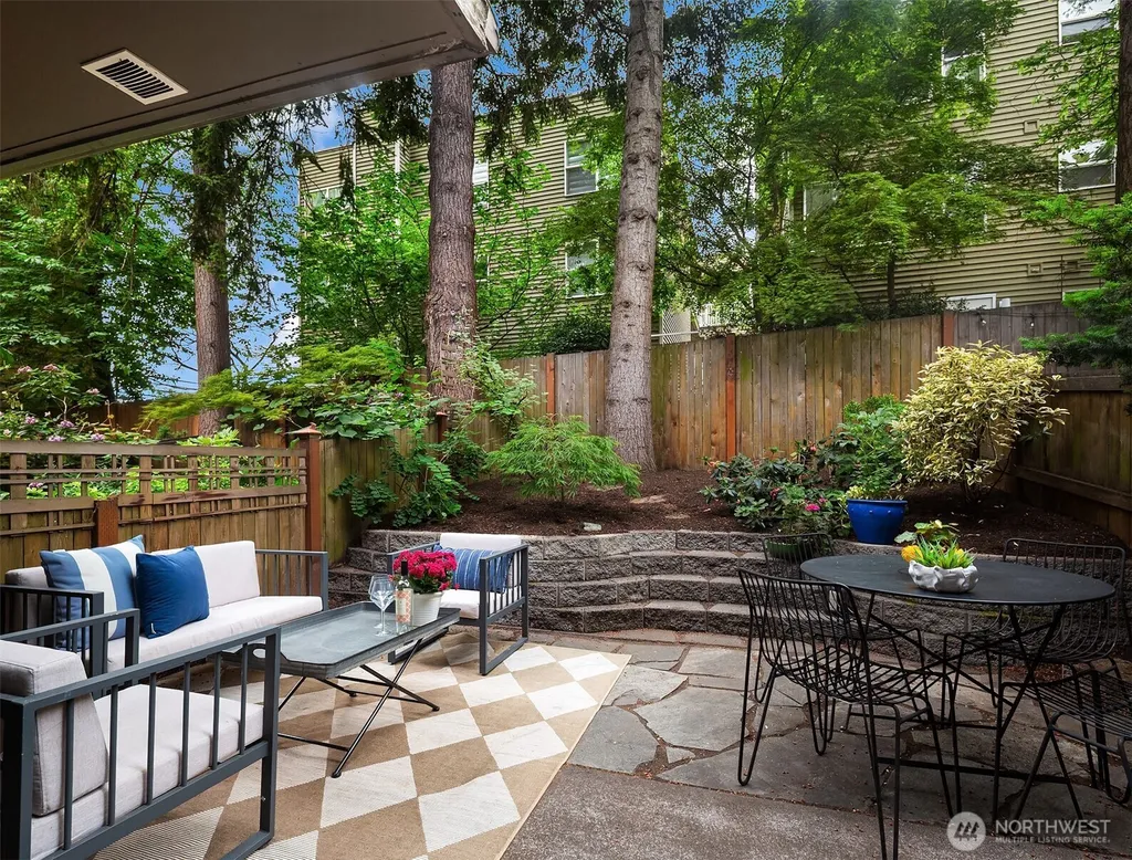 3425 Meridian Avenue N Seattle WA 98103