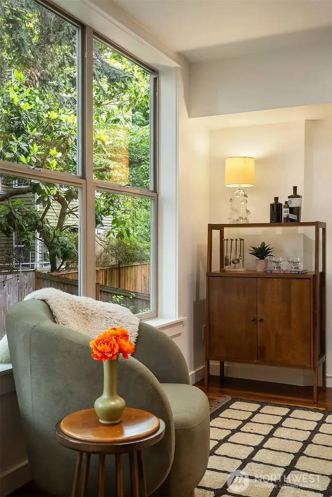 3425 Meridian Avenue N Seattle WA 98103