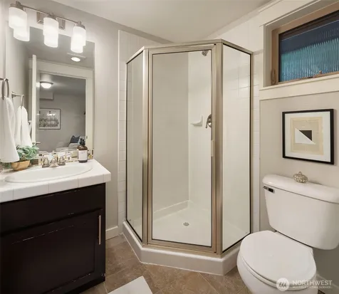 3425 Meridian Avenue N Seattle WA 98103