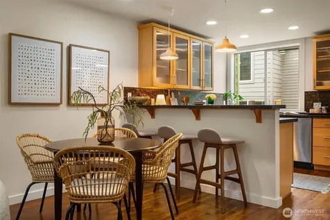 3425 Meridian Avenue N Seattle WA 98103