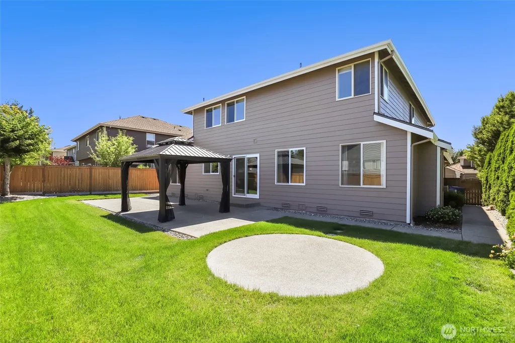 3901 Broadmoor Drive NE Tacoma WA 98422