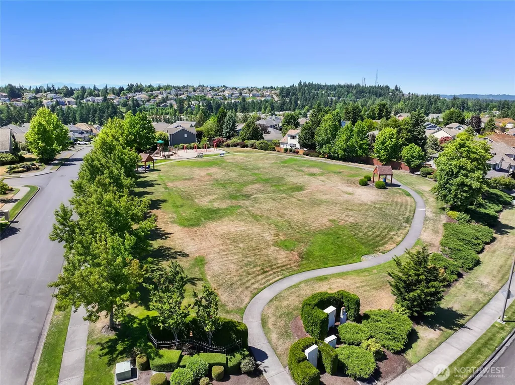 3901 Broadmoor Drive NE Tacoma WA 98422