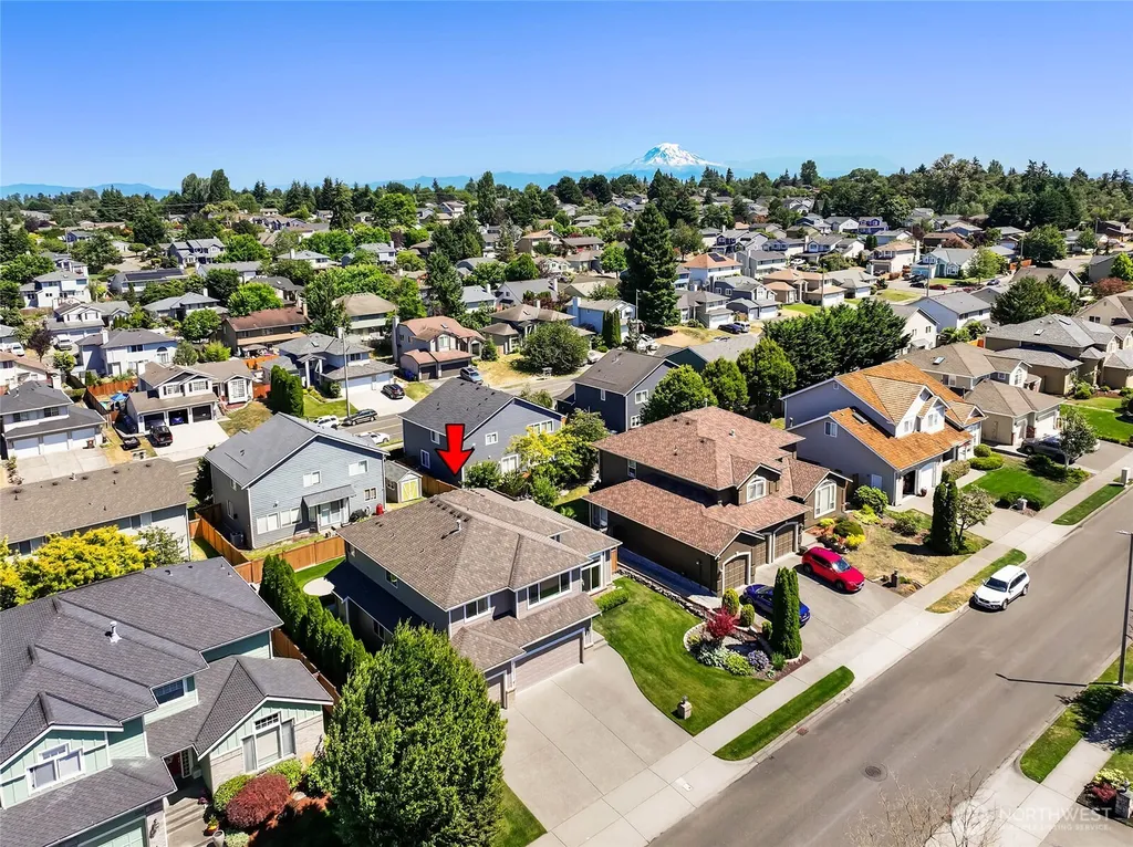 3901 Broadmoor Drive NE Tacoma WA 98422