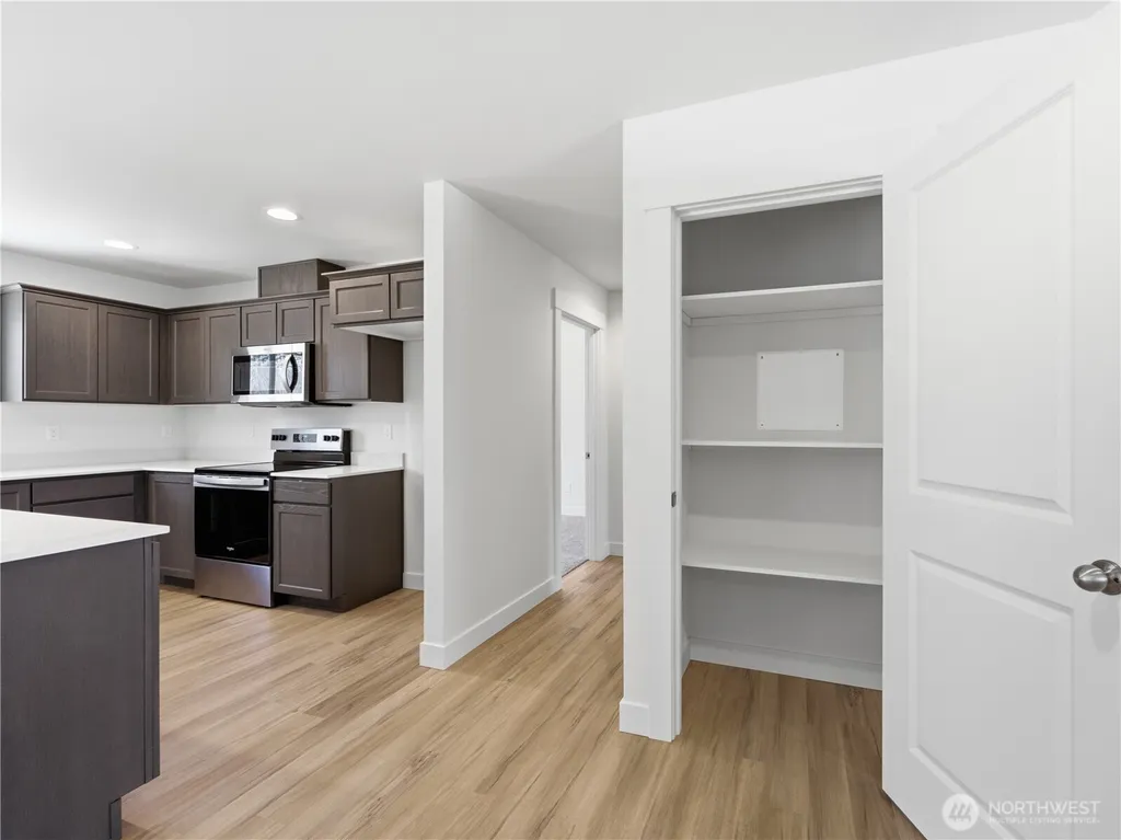 1975 N May Court East Wenatchee WA 98802