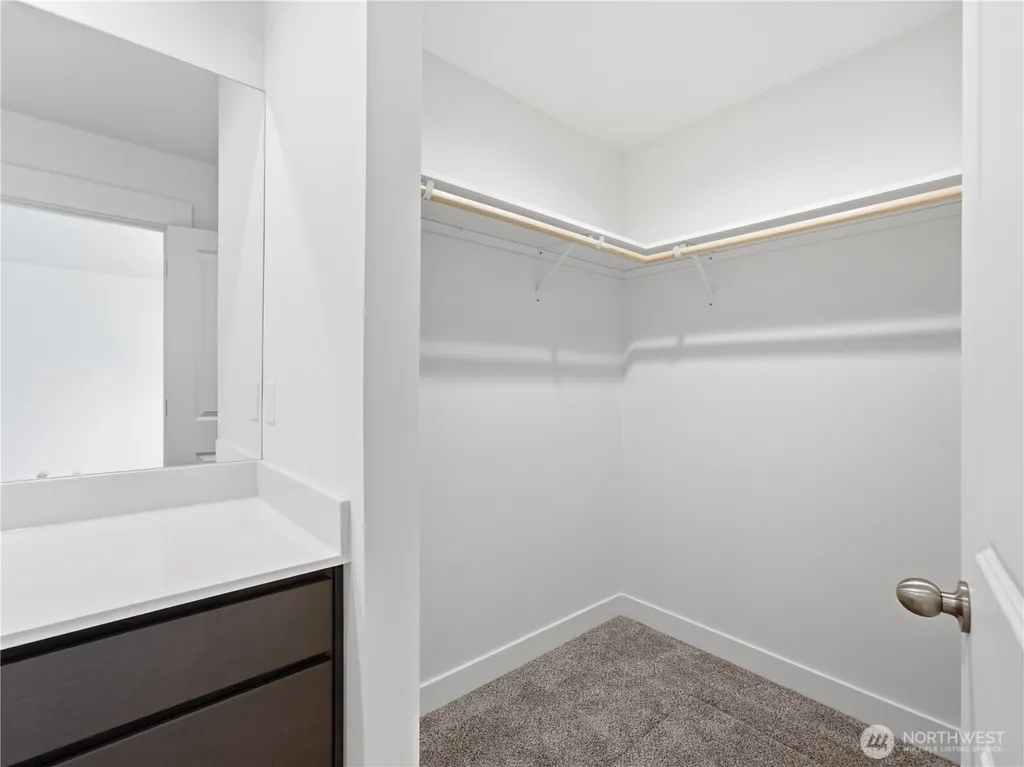 1975 N May Court East Wenatchee WA 98802