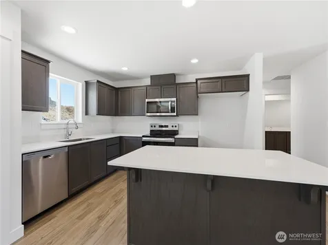 1975 N May Court East Wenatchee WA 98802