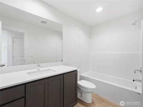 1975 N May Court East Wenatchee WA 98802