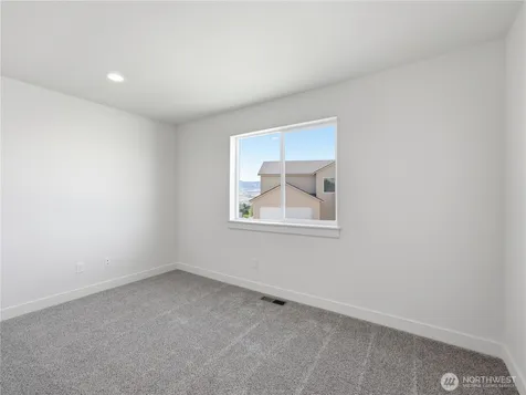 1975 N May Court East Wenatchee WA 98802