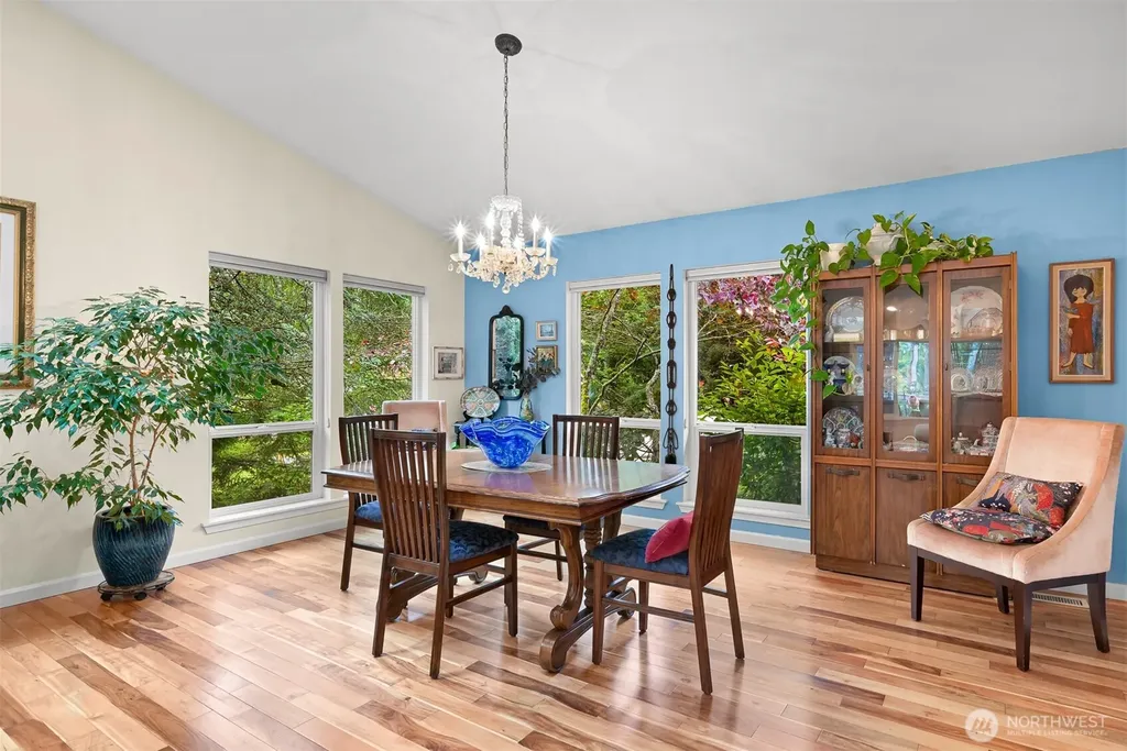 2 Longshore Lane Bellingham WA 98229