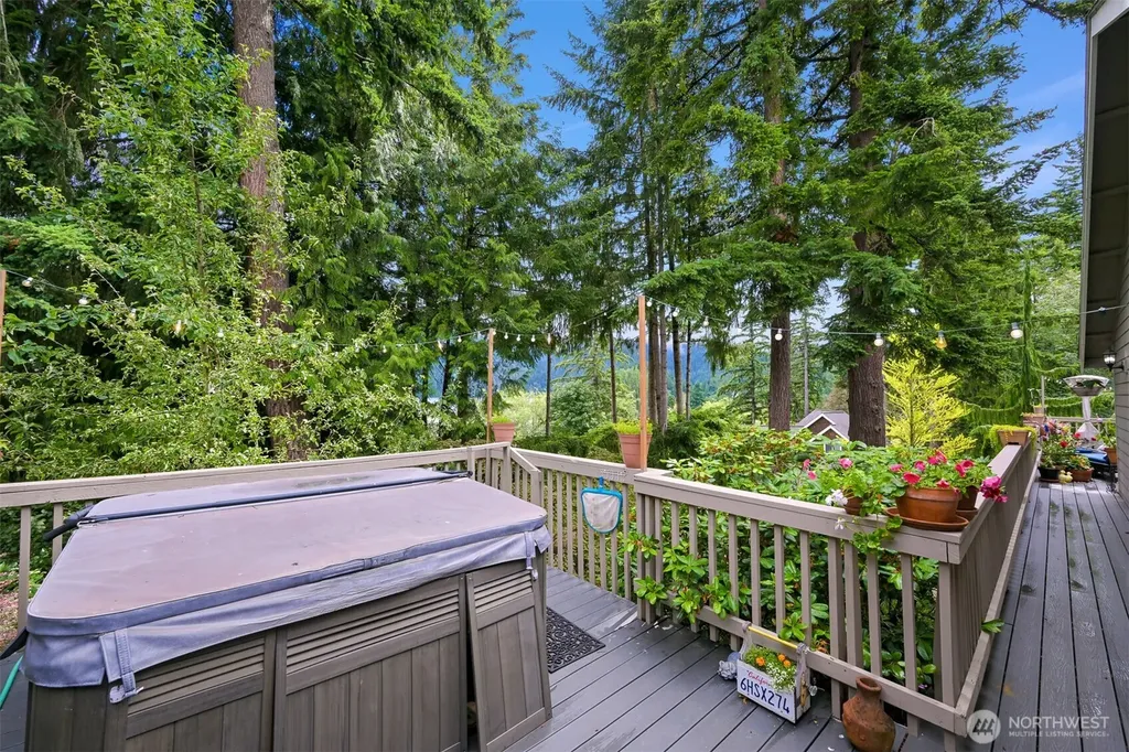 2 Longshore Lane Bellingham WA 98229