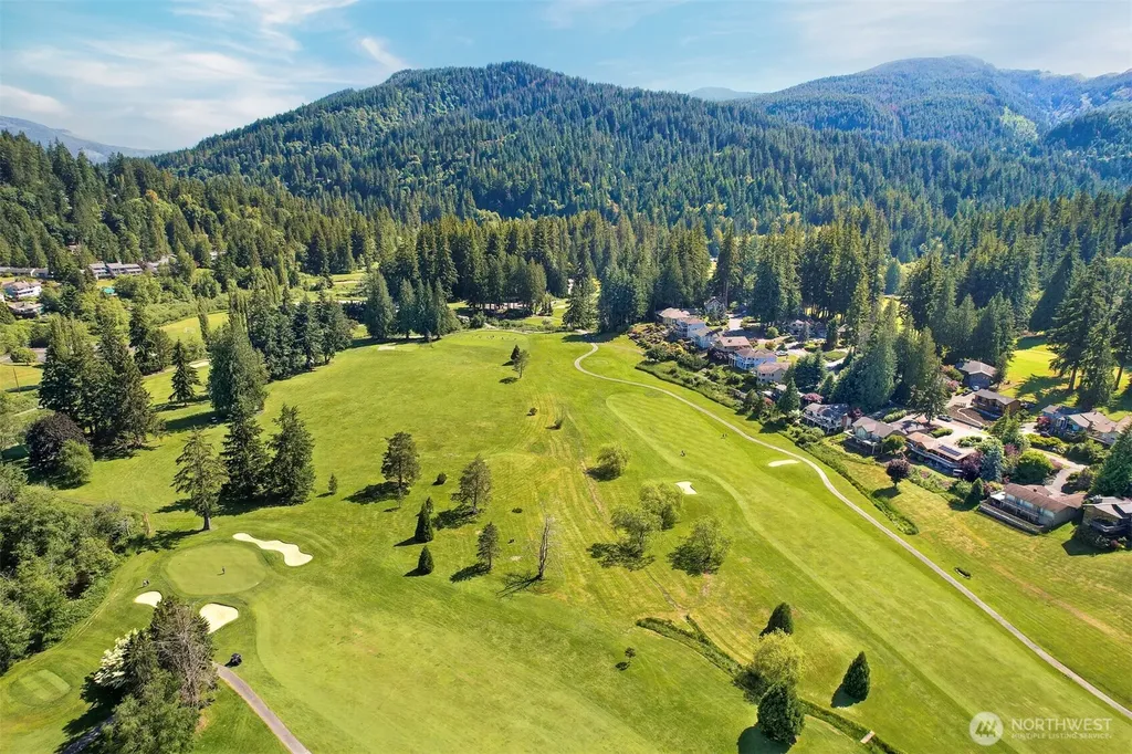 2 Longshore Lane Bellingham WA 98229
