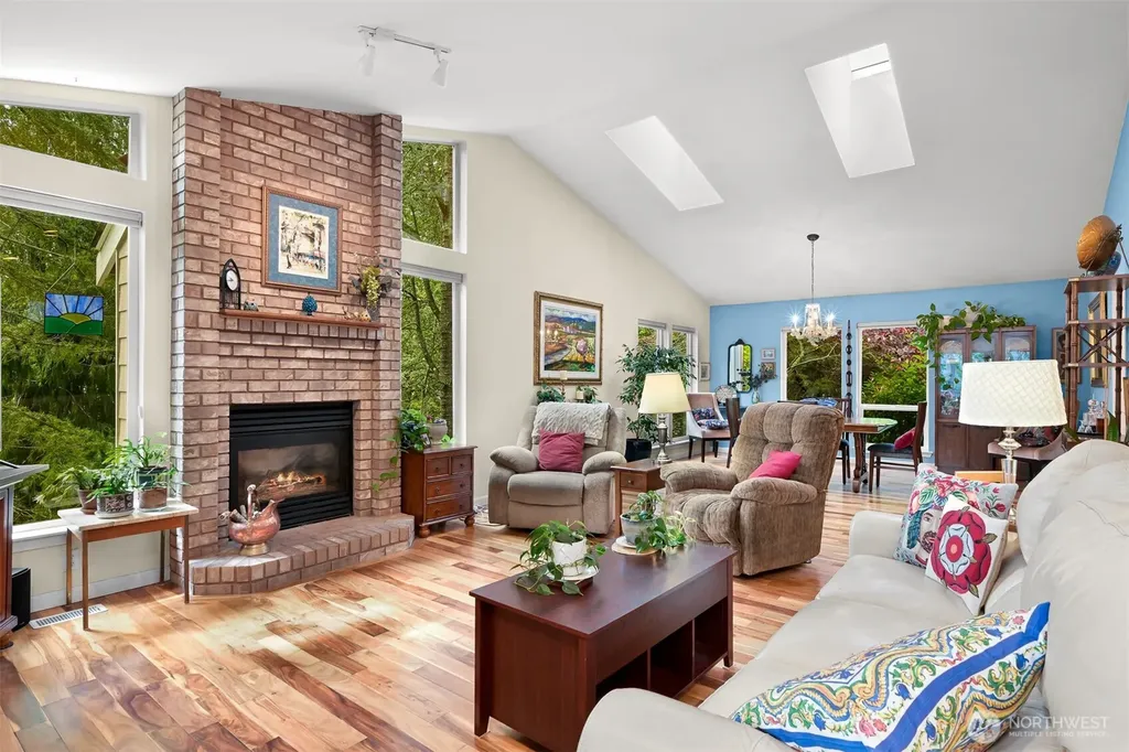 2 Longshore Lane Bellingham WA 98229