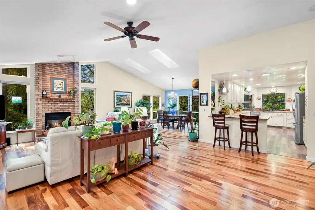 2 Longshore Lane Bellingham WA 98229