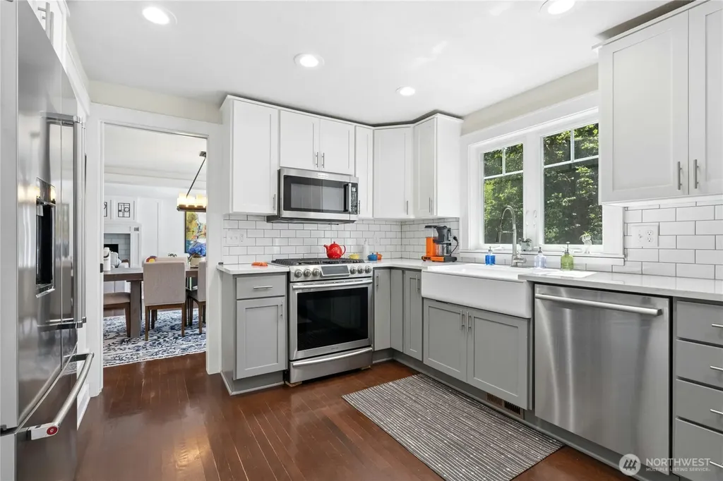 1171 Sycamore Drive SE Issaquah WA 98027
