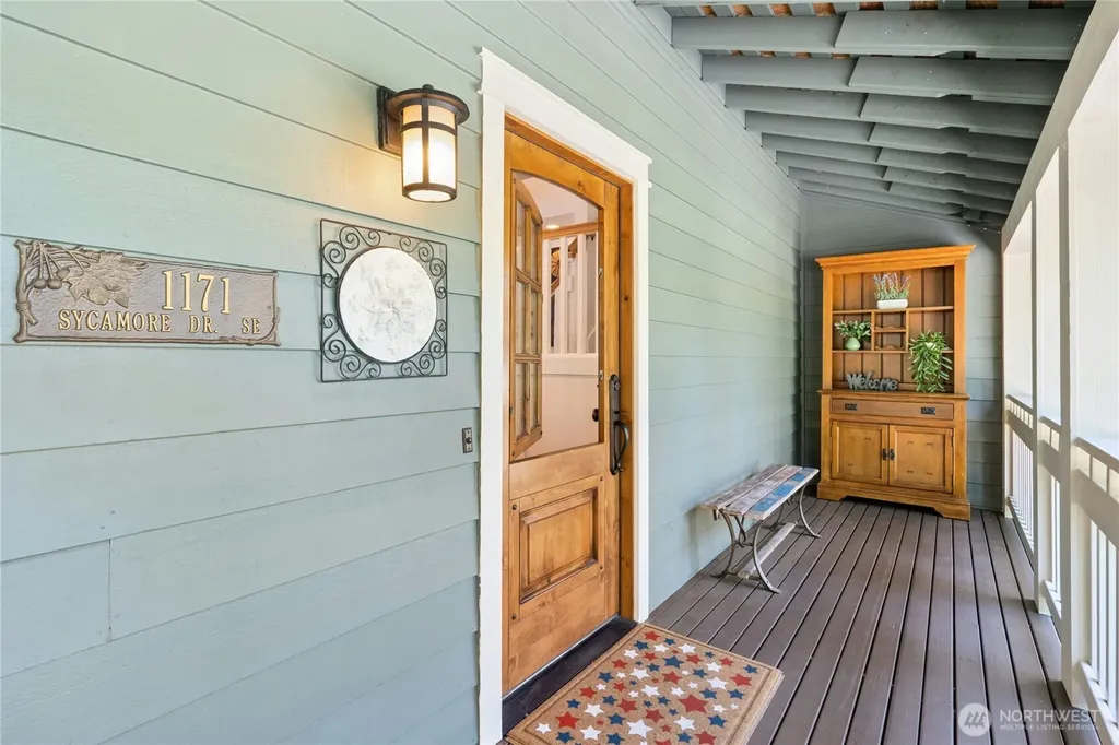 1171 Sycamore Drive SE Issaquah WA 98027