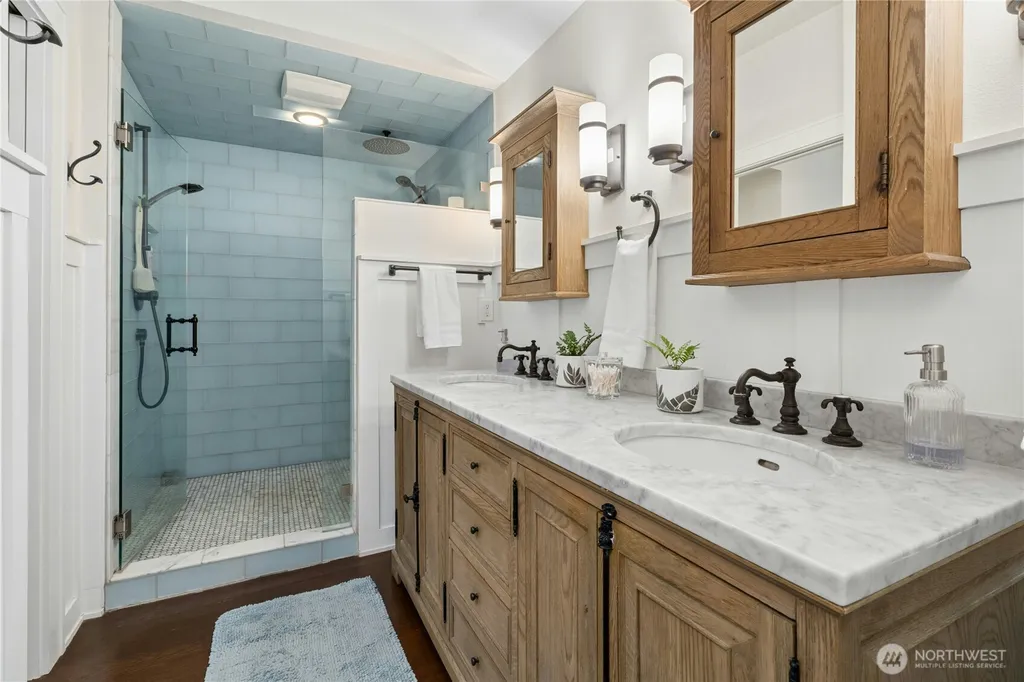 1171 Sycamore Drive SE Issaquah WA 98027