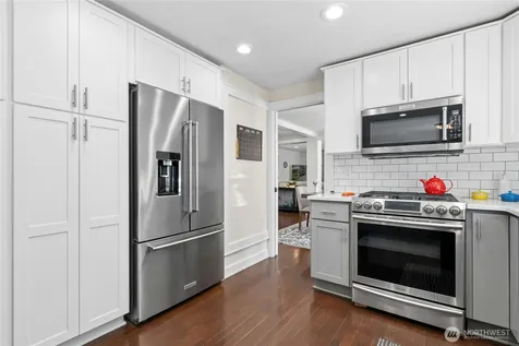 1171 Sycamore Drive SE Issaquah WA 98027