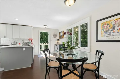 1171 Sycamore Drive SE Issaquah WA 98027