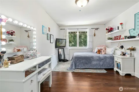 1171 Sycamore Drive SE Issaquah WA 98027