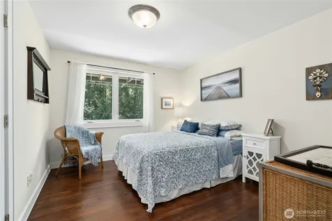 1171 Sycamore Drive SE Issaquah WA 98027