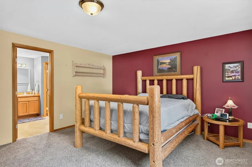 937 Germany Creek Longview WA 98632