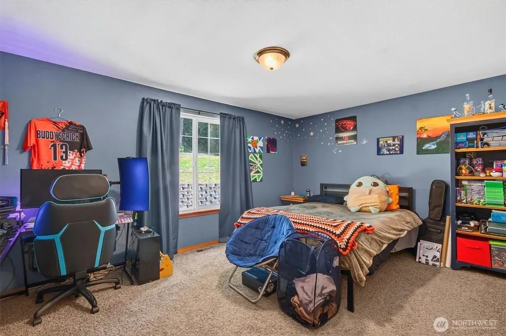 937 Germany Creek Longview WA 98632