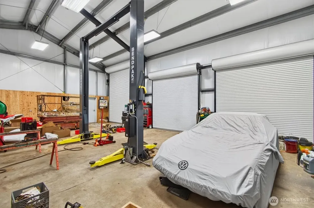937 Germany Creek Longview WA 98632