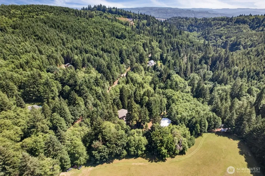 937 Germany Creek Longview WA 98632