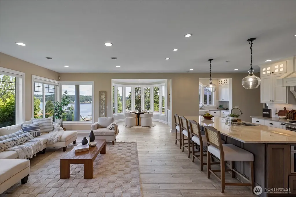 409 3rd Lane Fox Island WA 98333