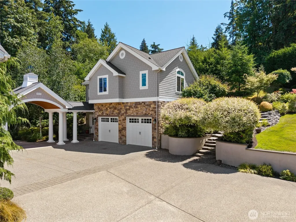 409 3rd Lane Fox Island WA 98333