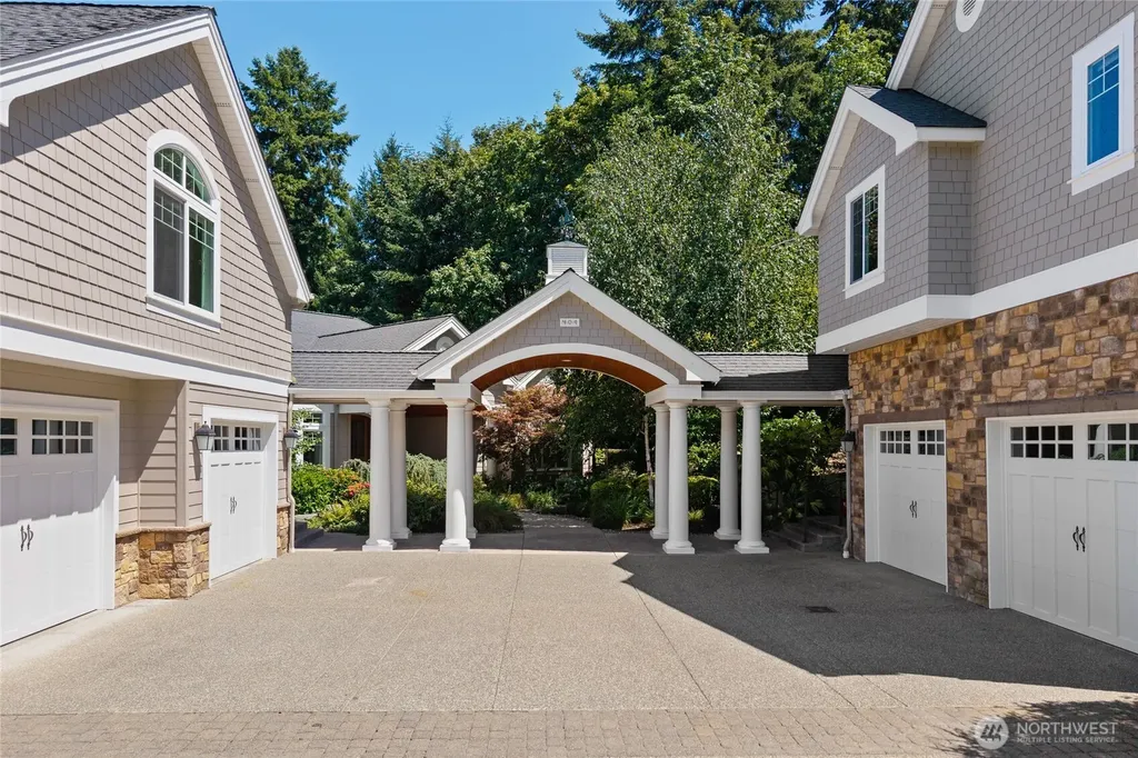 409 3rd Lane Fox Island WA 98333