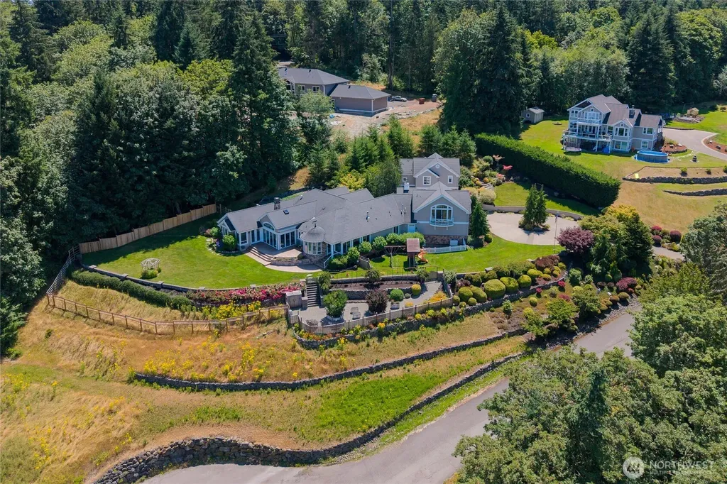 409 3rd Lane Fox Island WA 98333