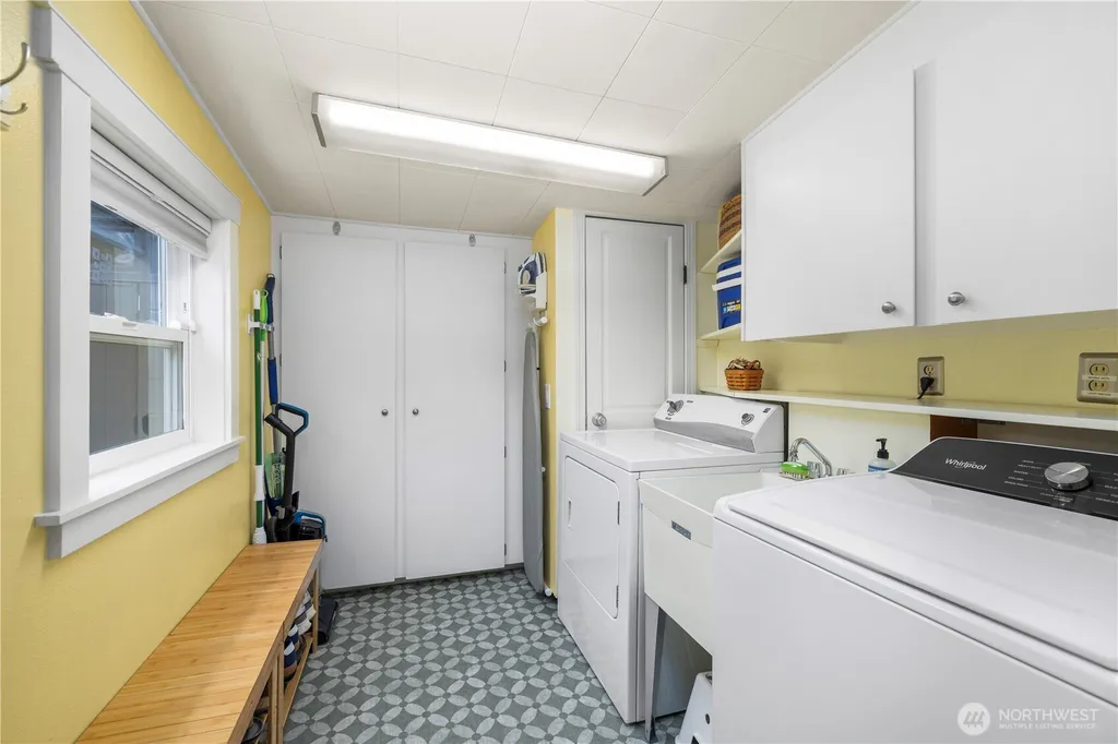520 4th Street Anacortes WA 98221