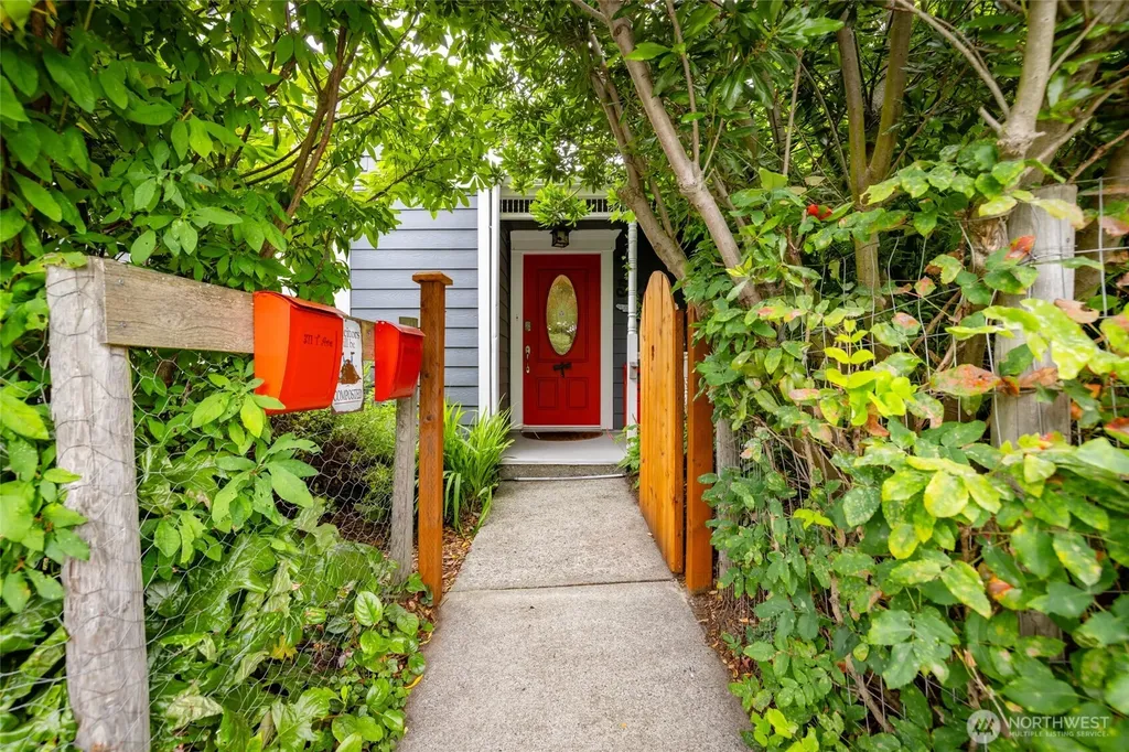 520 4th Street Anacortes WA 98221