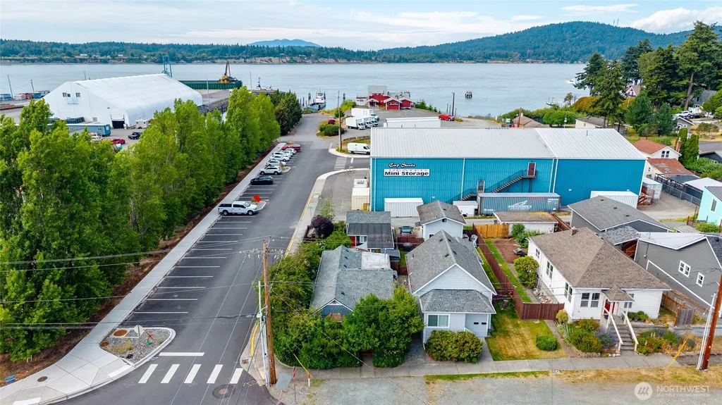 520 4th Street Anacortes WA 98221