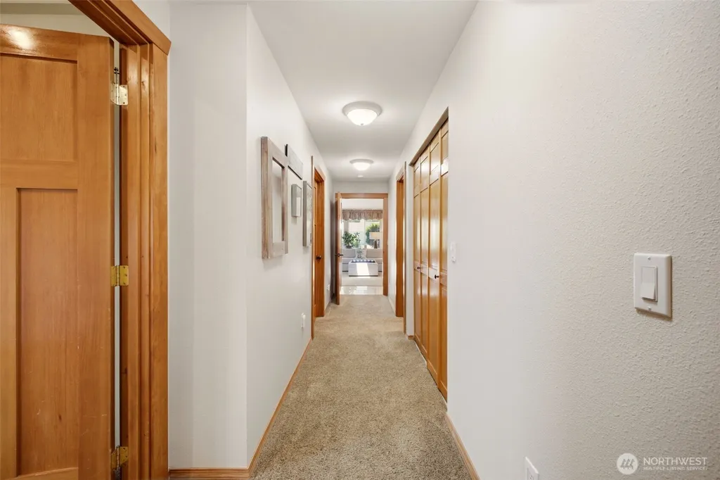 6106 Hillcrest Drive SW Lakewood WA 98499