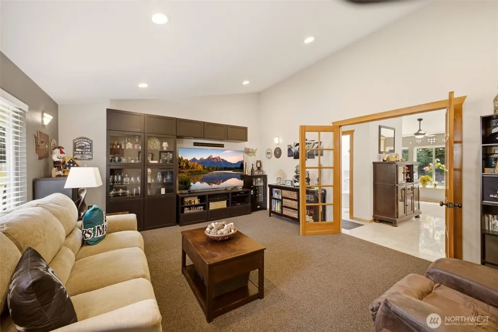6106 Hillcrest Drive SW Lakewood WA 98499
