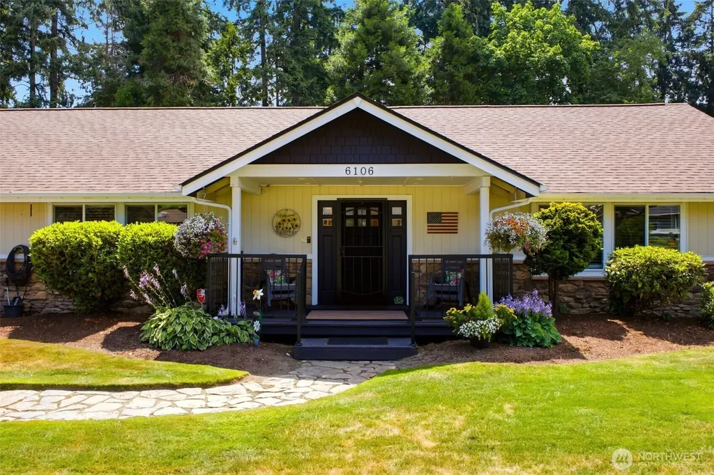 6106 Hillcrest Drive SW Lakewood WA 98499