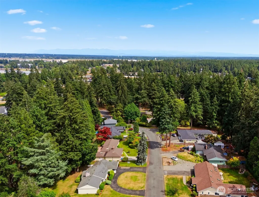 6106 Hillcrest Drive SW Lakewood WA 98499