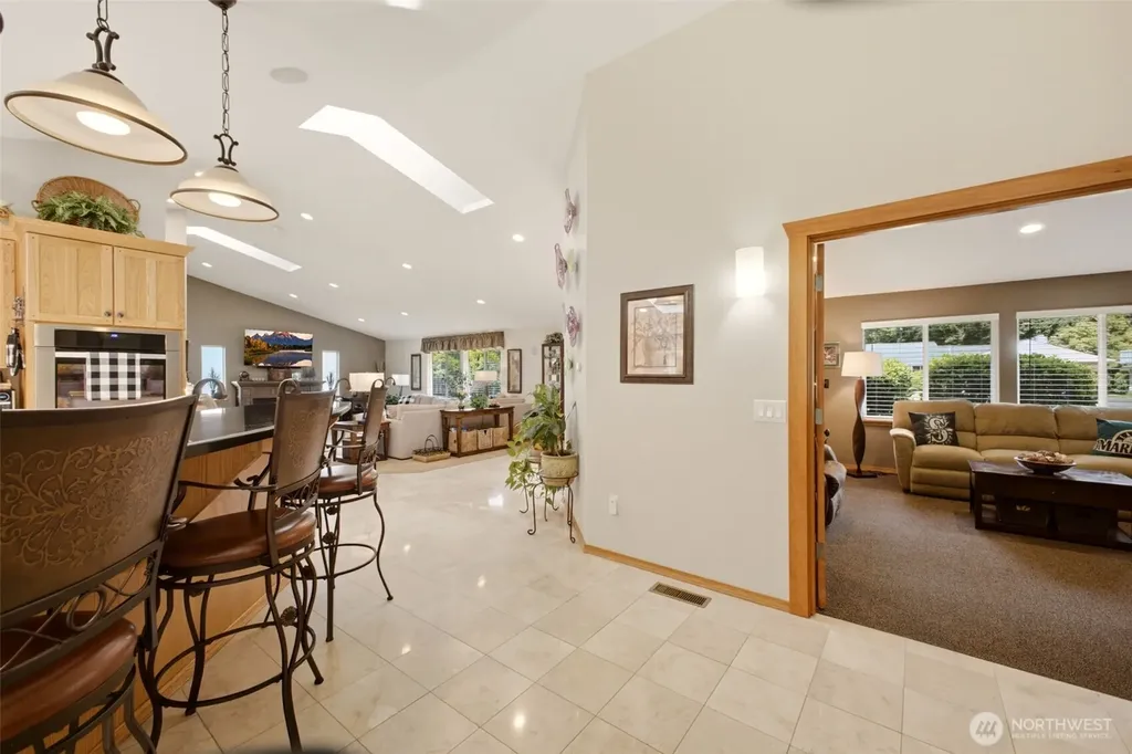 6106 Hillcrest Drive SW Lakewood WA 98499