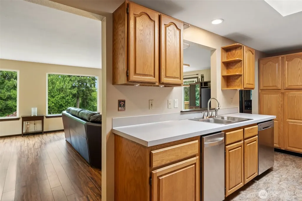 1190 E Daniels Road Shelton WA 98584