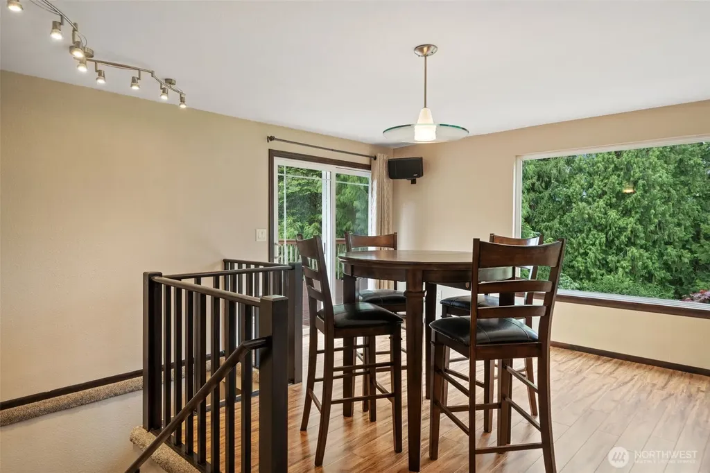 1190 E Daniels Road Shelton WA 98584