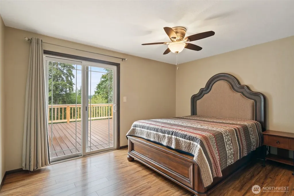 1190 E Daniels Road Shelton WA 98584