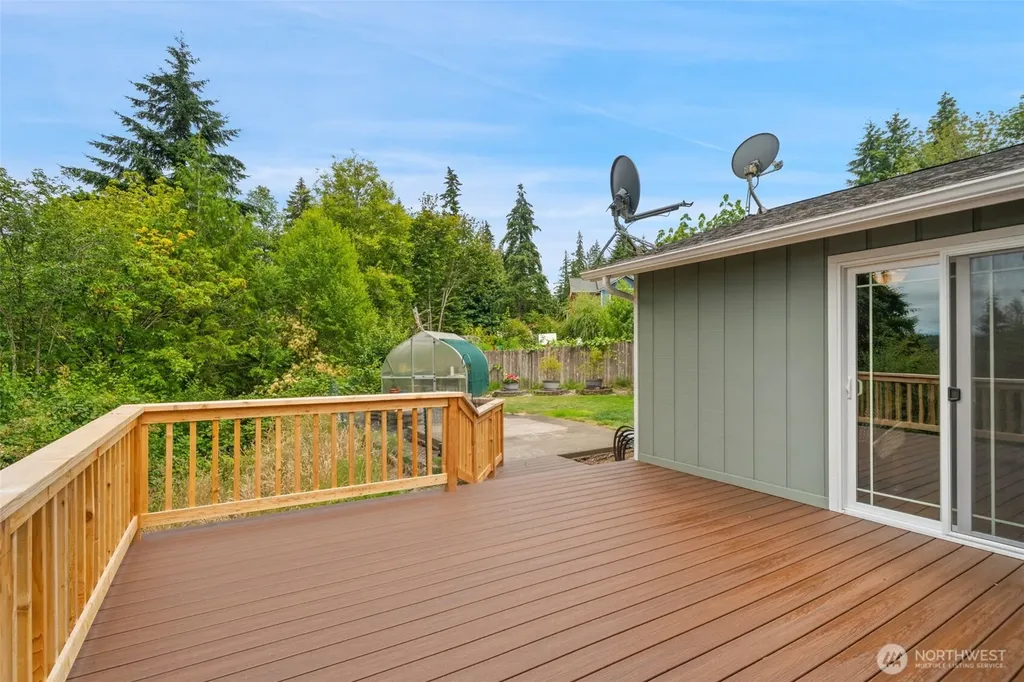 1190 E Daniels Road Shelton WA 98584