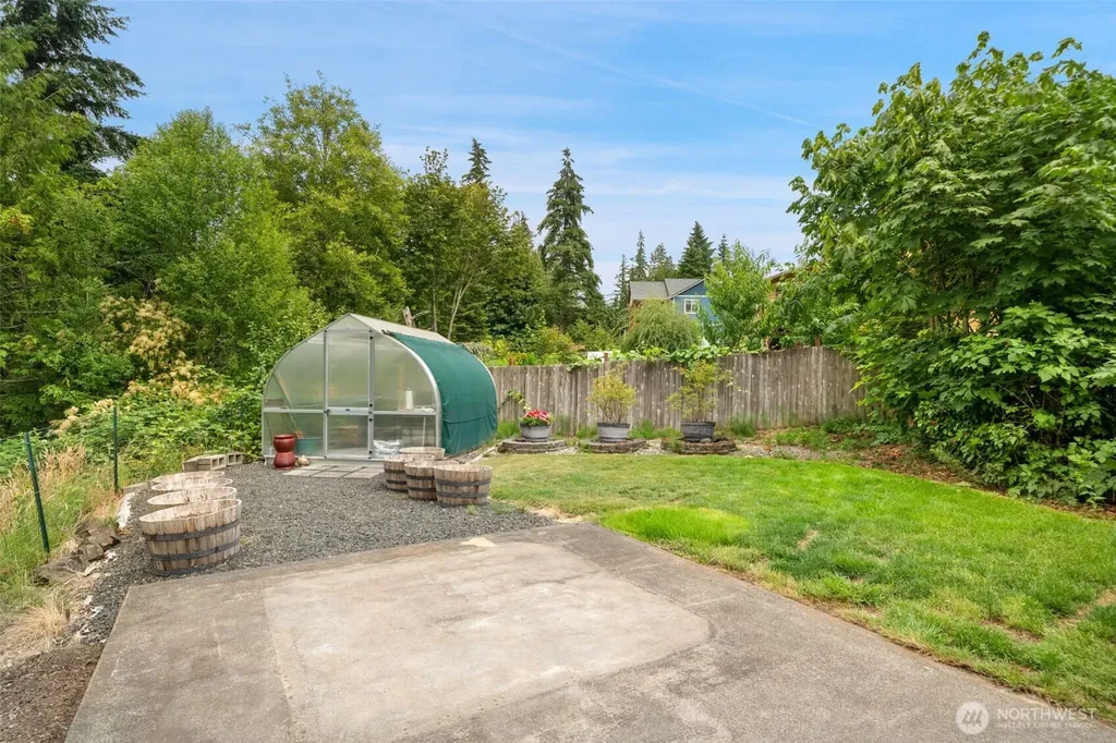 1190 E Daniels Road Shelton WA 98584