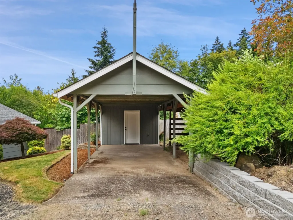 1190 E Daniels Road Shelton WA 98584