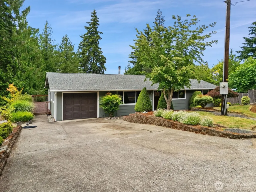 1190 E Daniels Road Shelton WA 98584